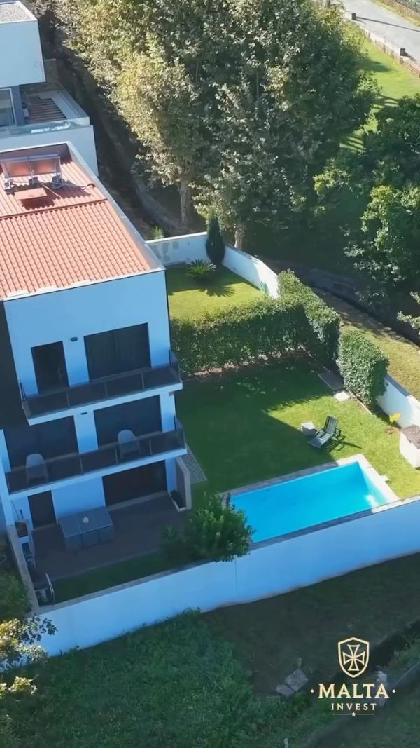 🏡 A casa dos seus sonhos pode estar em Braga! Imagine viver numa moradia onde a tranquilidade, a privacidade …