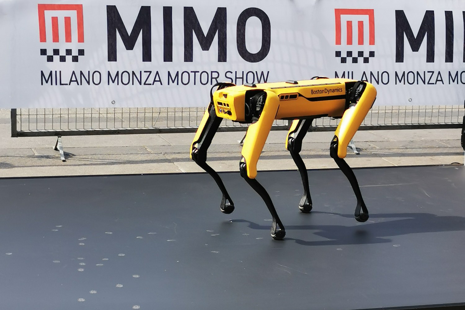 Cão-robô SPOT, da Boston Dynamics, em demonstração