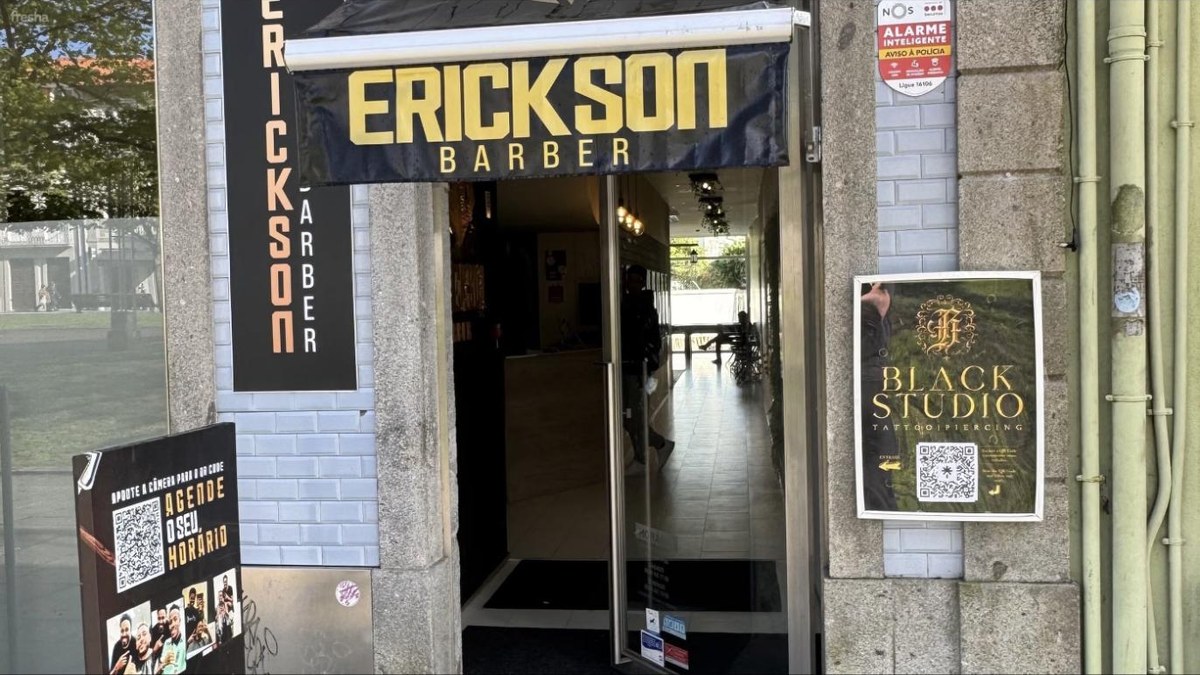 Fachada da Erickson Barber na Avenida Central