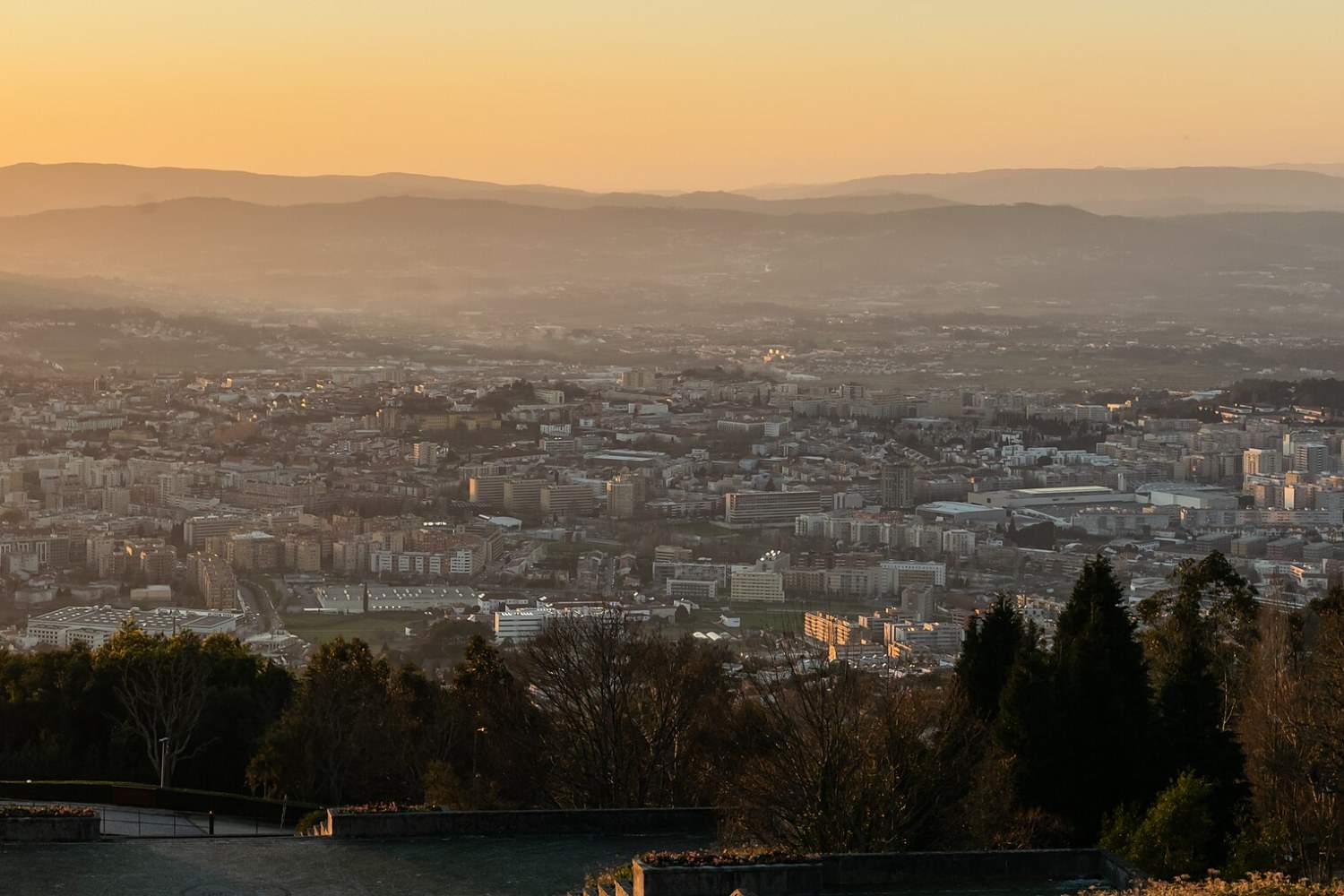 Vista panorâmica de Braga ao entardecer